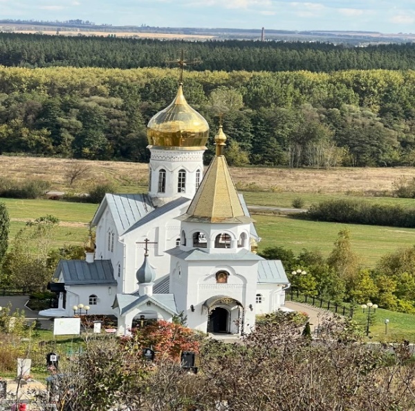 Свято-Троицкий Холковский монастырь